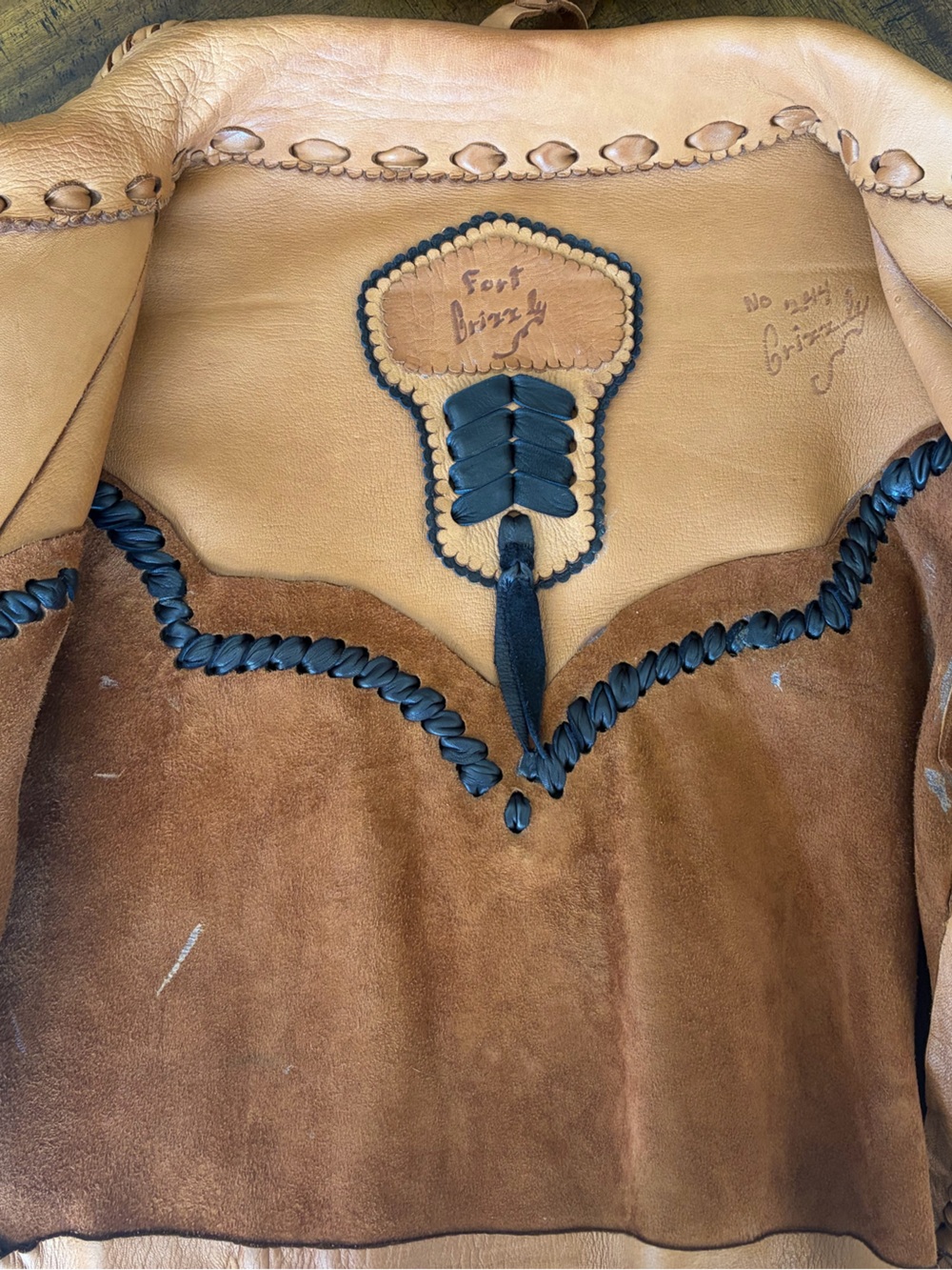 Fort Grizzly Tan Suede with Black Leather Fringe Jacket No. 244 - Picture 4 of 11